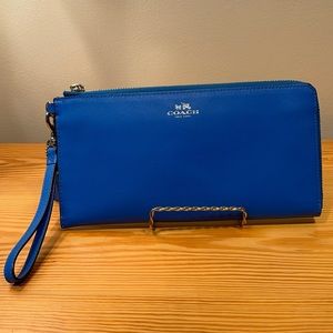Coach Outlet Coates Canvas Zip Around Clutch